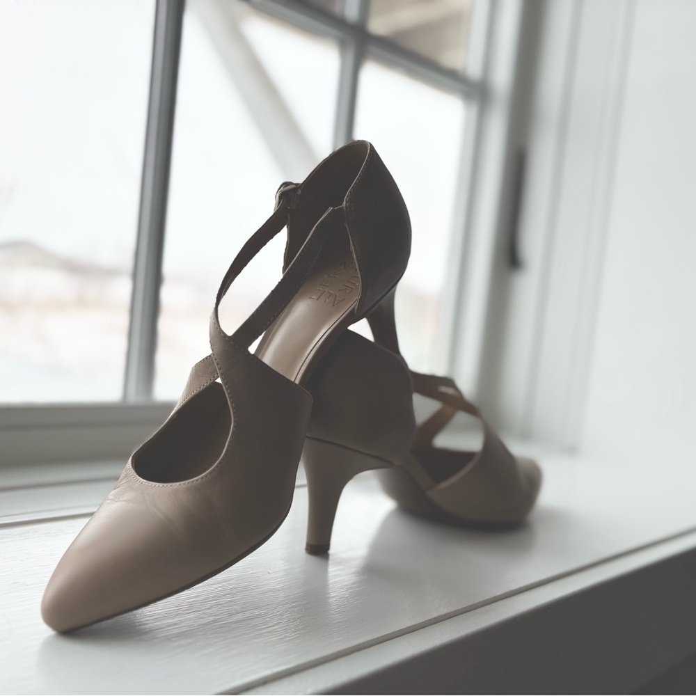 Leather Naturalizer Heels